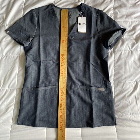 Figs Technical Collection Casma 3 Pocket Scrub Top Chambray Blue Women XS V-Neck - Picture 5 of 11